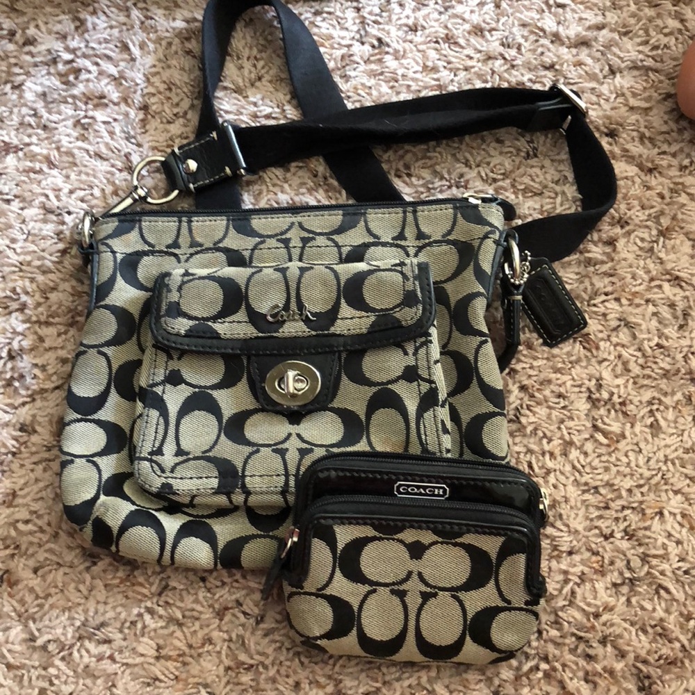 Coach Crossbody Wallet Duo.
